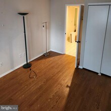 604B Cypress Point Cir in Mount Laurel, NJ - Building Photo - Building Photo
