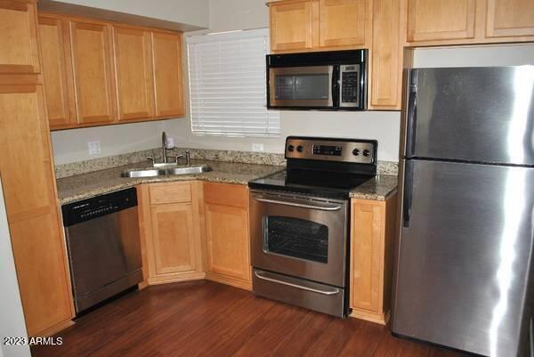 310 W Earll Dr-Unit -101 in Phoenix, AZ - Building Photo