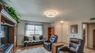 810 Leisure World in Mesa, AZ - Building Photo - Building Photo