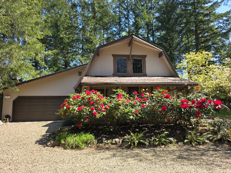 12015 Clear Crk Ct NW in Silverdale, WA - Building Photo