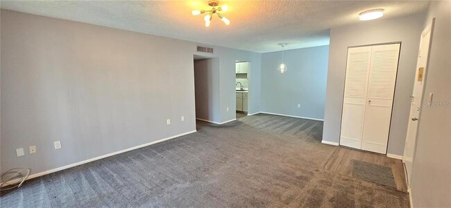 512 Orange Dr in Altamonte Springs, FL - Building Photo - Building Photo