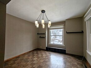 1011 E Grand Ave in Eau Claire, WI - Foto de edificio - Building Photo