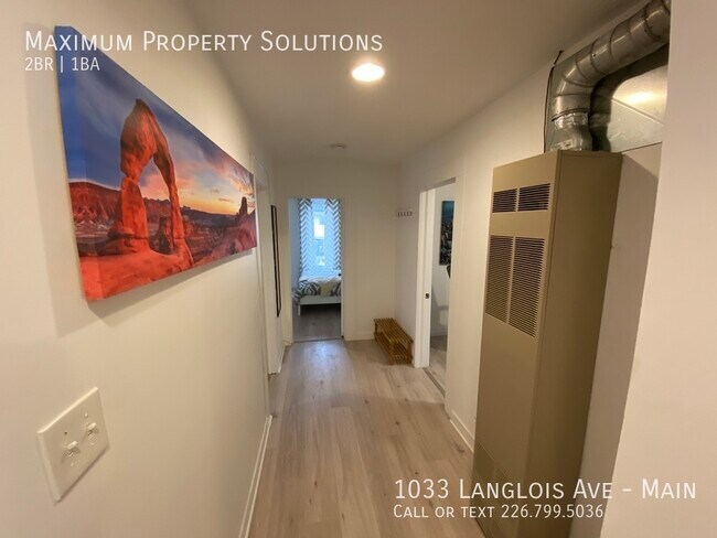 1033 Langlois Ave in Windsor, ON - Building Photo - Building Photo
