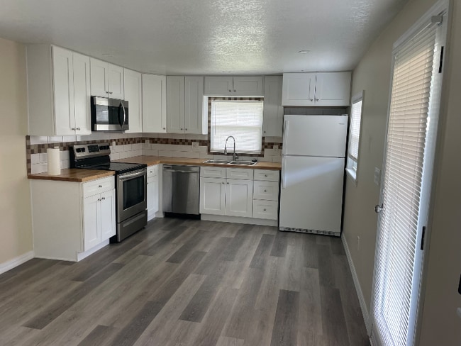 property at 4569 Fifth Ave