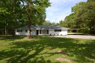 4047 Little Farms Dr in Zachary, LA - Foto de edificio - Building Photo