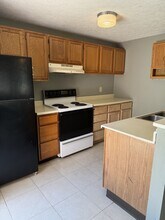 7810 Fernbank Ct in Dayton, OH - Building Photo - Building Photo