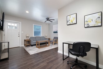 118 Delaware St in San Antonio, TX - Building Photo - Building Photo