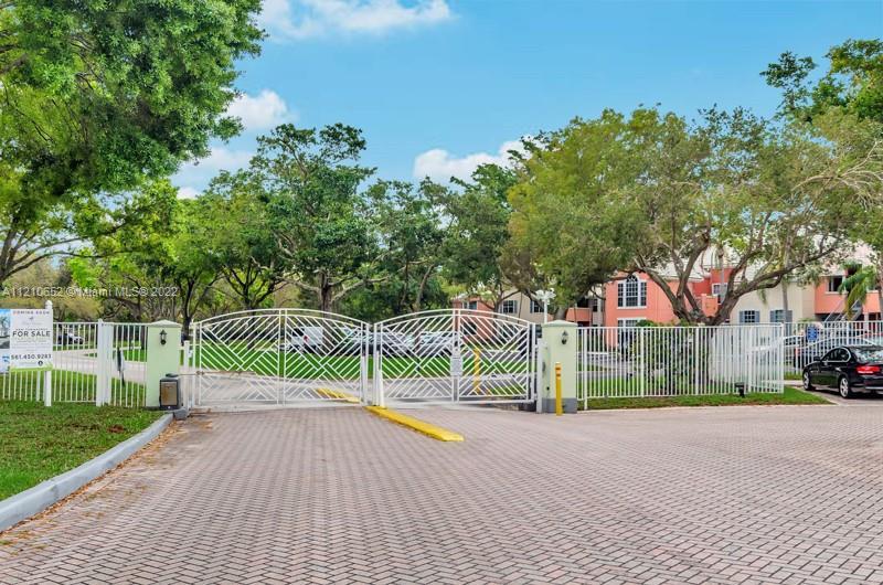 1011 Crystal Way-Unit -C in Delray Beach, FL - Building Photo