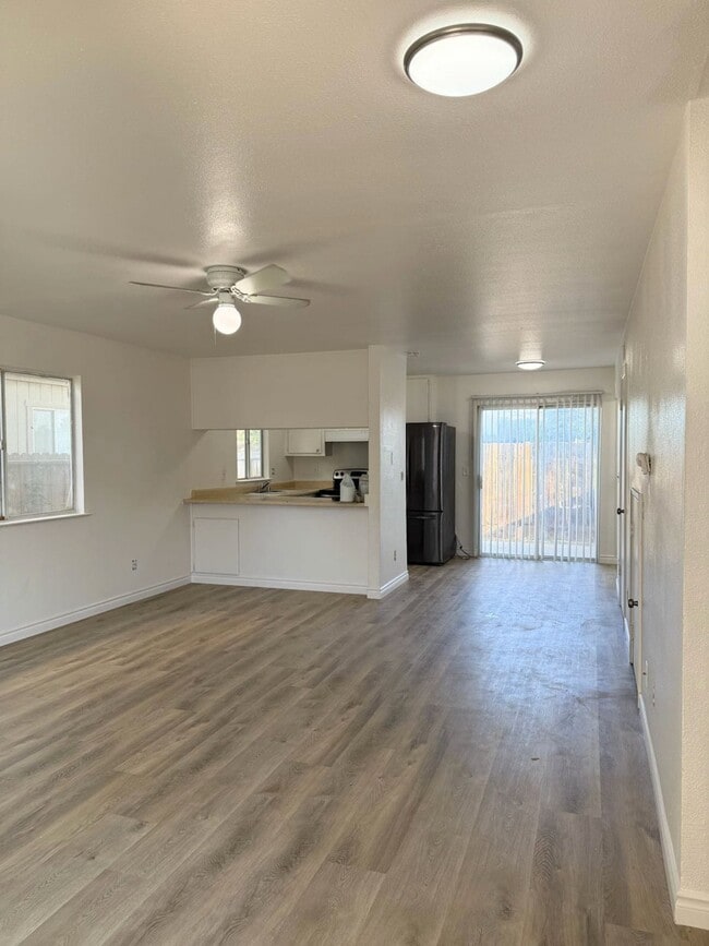 4781 N Polk Ave, Unit 116 in Fresno, CA - Foto de edificio - Building Photo