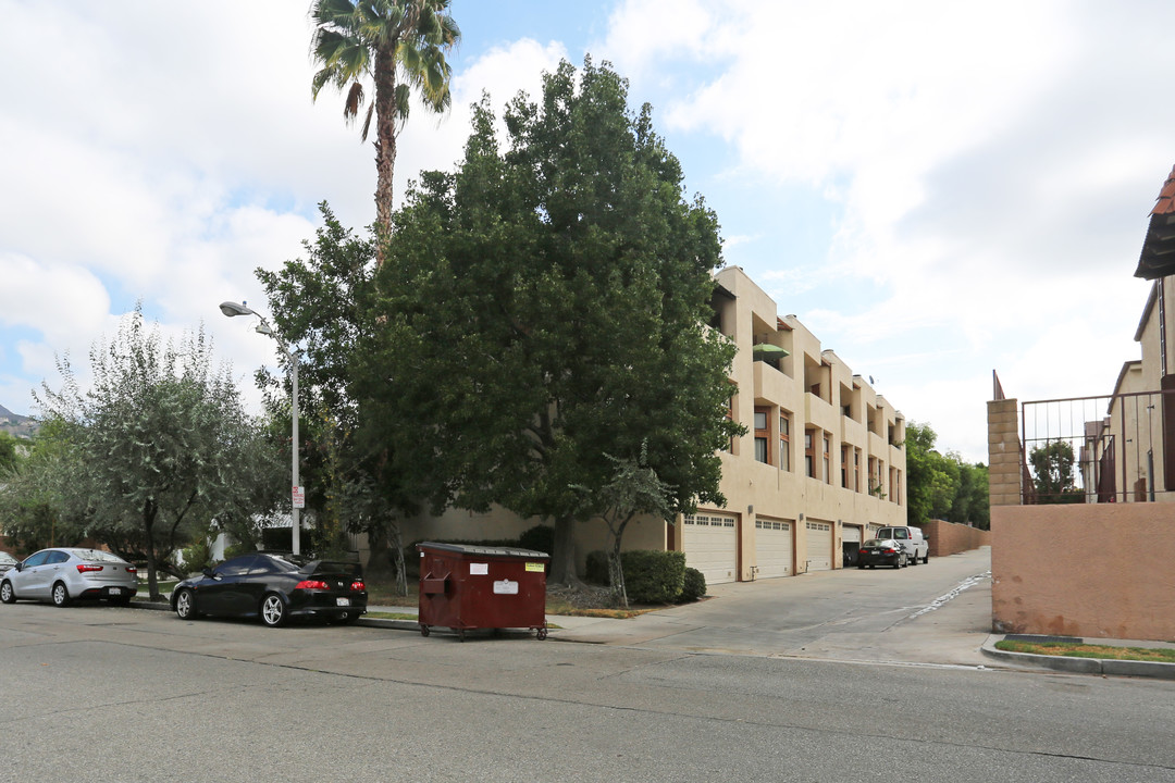 1114 Melrose Ave in Glendale, CA - Building Photo