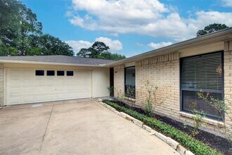 17910 Navajo Trail Dr in Spring, TX - Building Photo - Building Photo