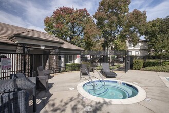 Stoneridge in Roseville, CA - Foto de edificio - Building Photo