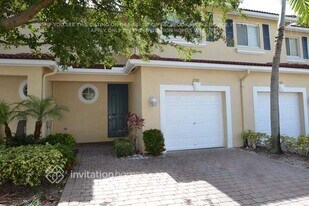 2781 S Evergreen Cir in Boynton Beach, FL - Building Photo