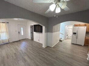 224 NW 11th St in McMinnville, OR - Building Photo - Building Photo