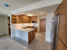 1388 Kapiolani Blvd, Unit Yuri Kim in Honolulu, HI - Building Photo