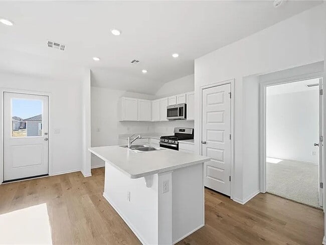 12036 SW 36th St in Mustang, OK - Building Photo - Building Photo