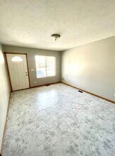5633 Kearney Ave in Lincoln, NE - Building Photo - Building Photo