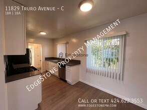 11829 Truro Ave in Hawthorne, CA - Building Photo - Building Photo
