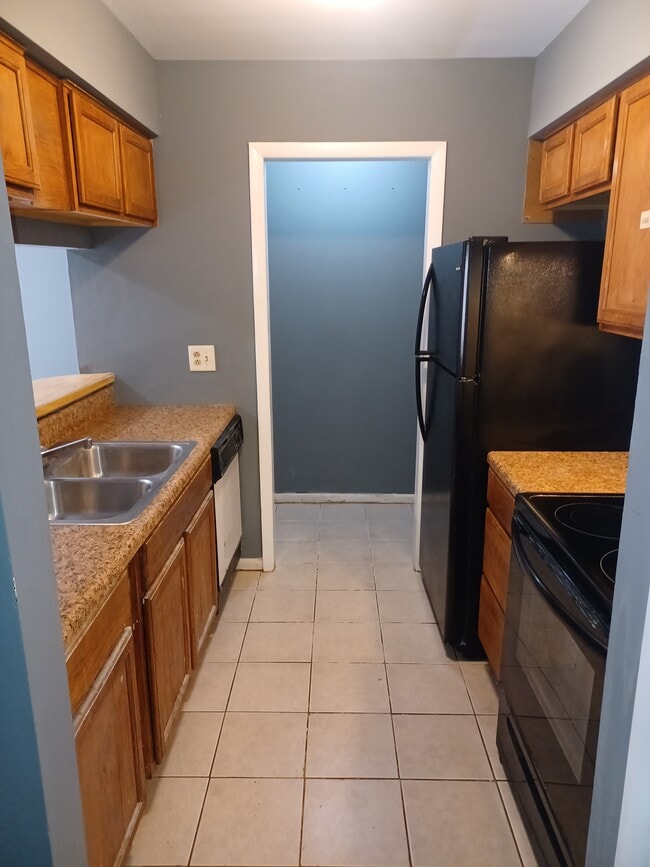 4525 Sharon Chase Dr in Charlotte, NC - Building Photo - Building Photo