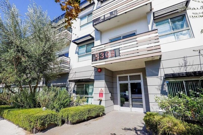 5308 Sepulveda Blvd in Sherman Oaks, CA - Building Photo - Building Photo