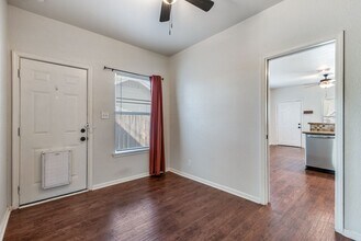312 Arlington Ct in San Antonio, TX - Building Photo - Building Photo