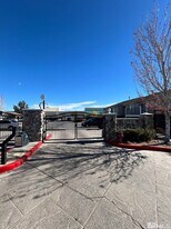 2000 Silverada Blvd in Reno, NV - Building Photo