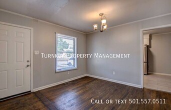 3615 W Capitol Ave in Little Rock, AR - Building Photo - Building Photo