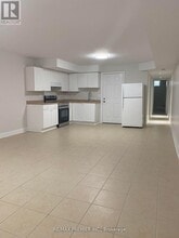 34 Algarve Crescent in Toronto, ON - Building Photo - Building Photo