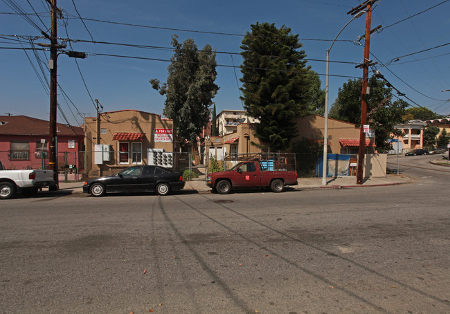 401 S Union Ave in Los Angeles, CA - Building Photo - Building Photo