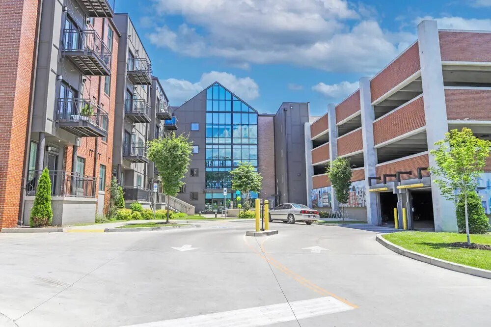 1419 Rosa L Parks Blvd in Nashville, TN - Building Photo