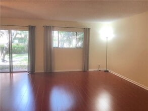 2173 NW 37th Ave in Coconut Creek, FL - Building Photo - Building Photo