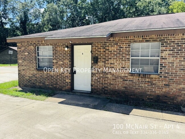 100 McNair St in Dothan, AL - Building Photo - Building Photo