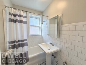 6226 N Clark St in Chicago, IL - Foto de edificio - Building Photo