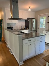 2310 Wayne Ave in Charlottesville, VA - Foto de edificio - Building Photo