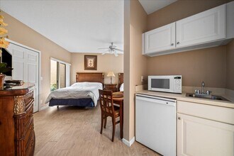 8264 Mulligan Cir in Port St. Lucie, FL - Building Photo - Building Photo