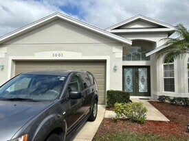 1001 Tourmaline Dr in Kissimmee, FL - Building Photo