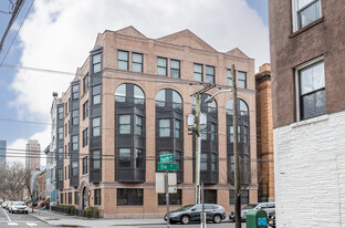 227 4th St Apartamentos