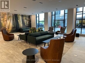 2485 Eglinton Ave W in Mississauga, ON - Building Photo - Building Photo