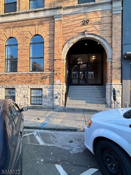 29 Broadway in Passaic, NJ - Building Photo