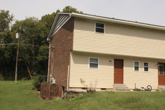 Nicely Redone 4plex in Louisville TN in Louisville, TN - Building Photo - Other