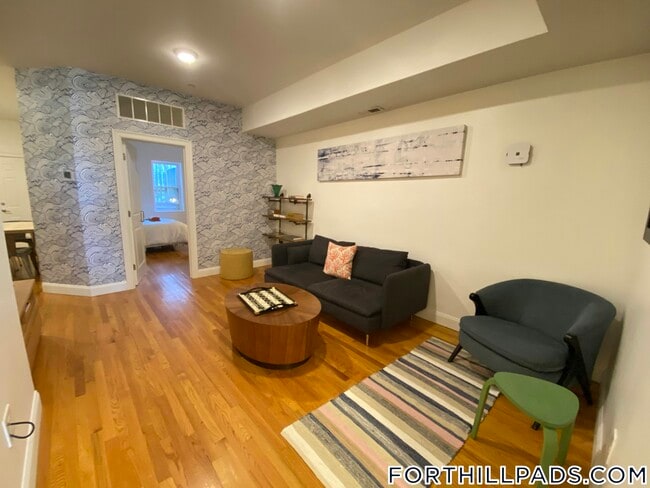 48 Guild St in Boston, MA - Foto de edificio - Building Photo