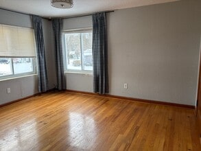 5308 2nd Ave in Vienna, WV - Building Photo - Building Photo