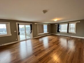 614 Lambert Ave in Nanaimo, BC - Building Photo - Building Photo