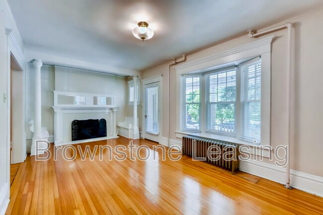 property at 1126 Emerson St