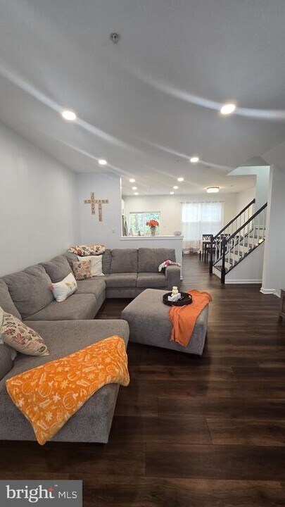 10004 Tallahassee Pl in Waldorf, MD - Building Photo