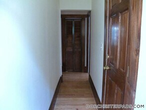 112 Hutchings St in Boston, MA - Building Photo - Building Photo