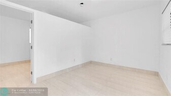 13390 NE 6th Ave in North Miami, FL - Building Photo