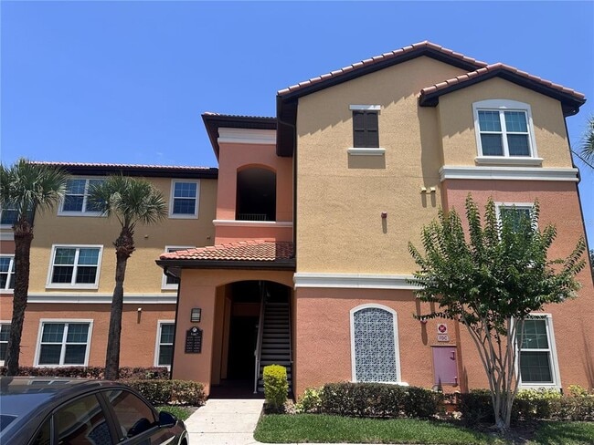 property at 5467 Vineland Rd