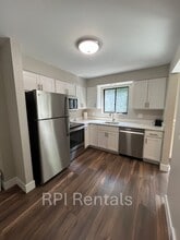 94 Locust Ridge Dr in Pittsburgh, PA - Building Photo - Building Photo