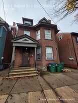 112 E Broad St in Bethlehem, PA - Building Photo
